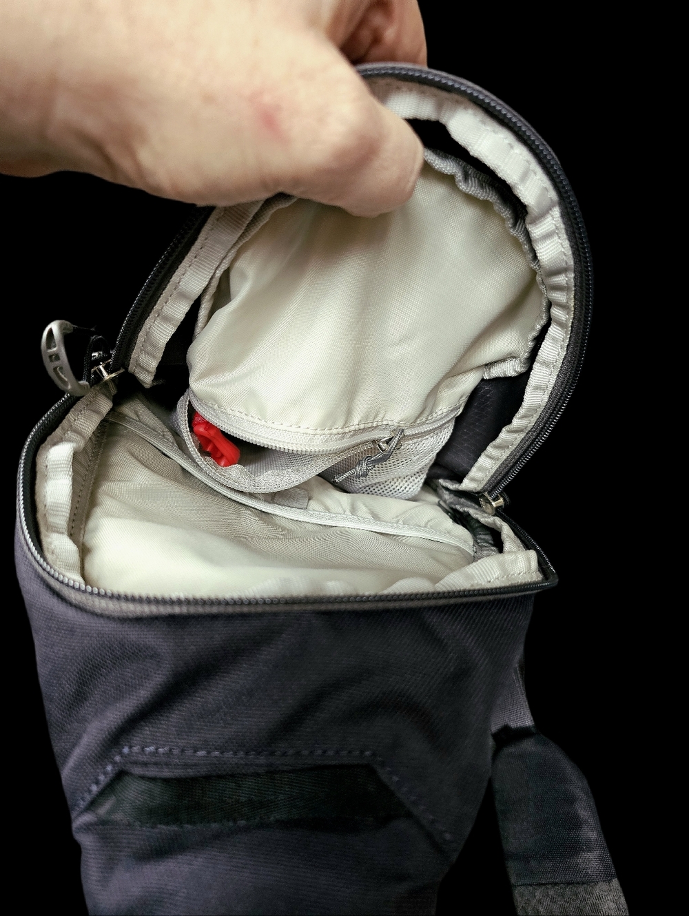 OSPREY Daylite Sling Bag in Slate Blue - Picture 3 of 4